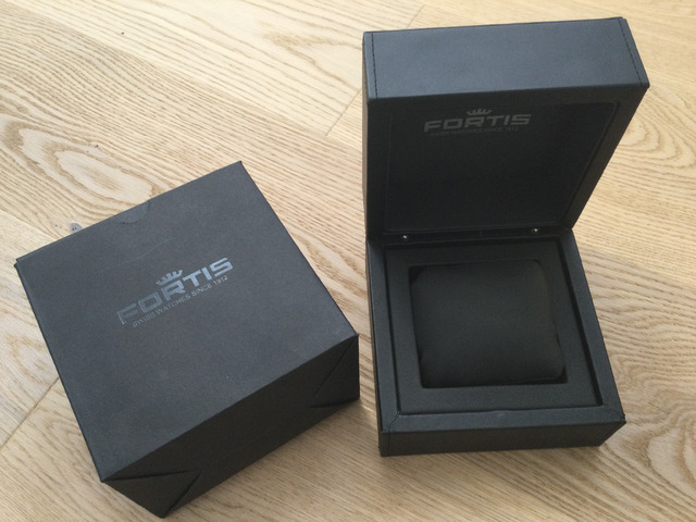 [Verkauft] FORTIS Swiss Uhrenbox Box Schachtel Uhrenverpackung